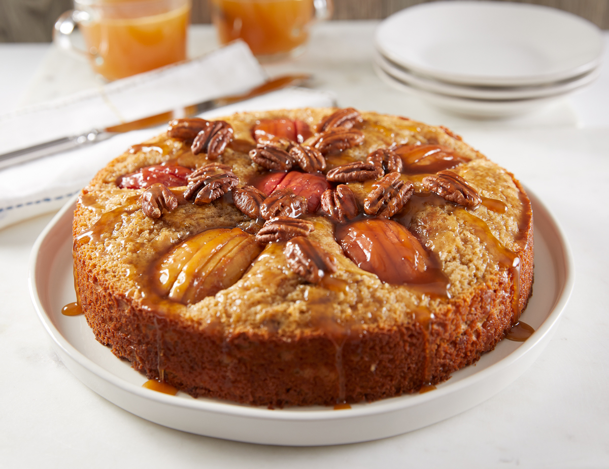 Caramel-Pecan-Apple-Cake